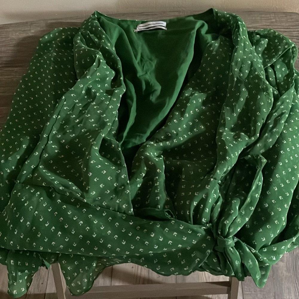 Urban Outfitters Elegant Green Wrap Pattern Dress - Picture 7 of 9